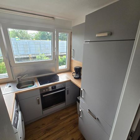 Monteurs-Ferienwohnung Emden Exterior foto